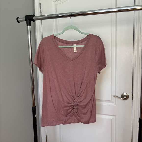 Altar’d State shirt - Picture 1 of 3